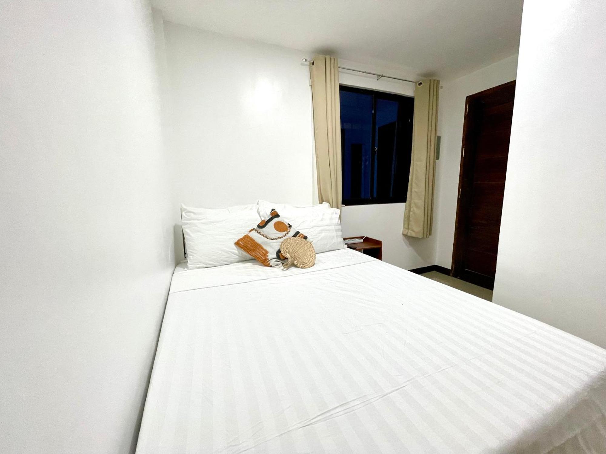 Namal Apartelle - Free Scooter & Gym Access 엘니도 외부 사진